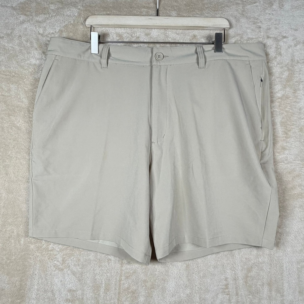 Fresh Clean Threads Men's Size 38‎ Beige Golf Shorts Recycled Polyester Blend